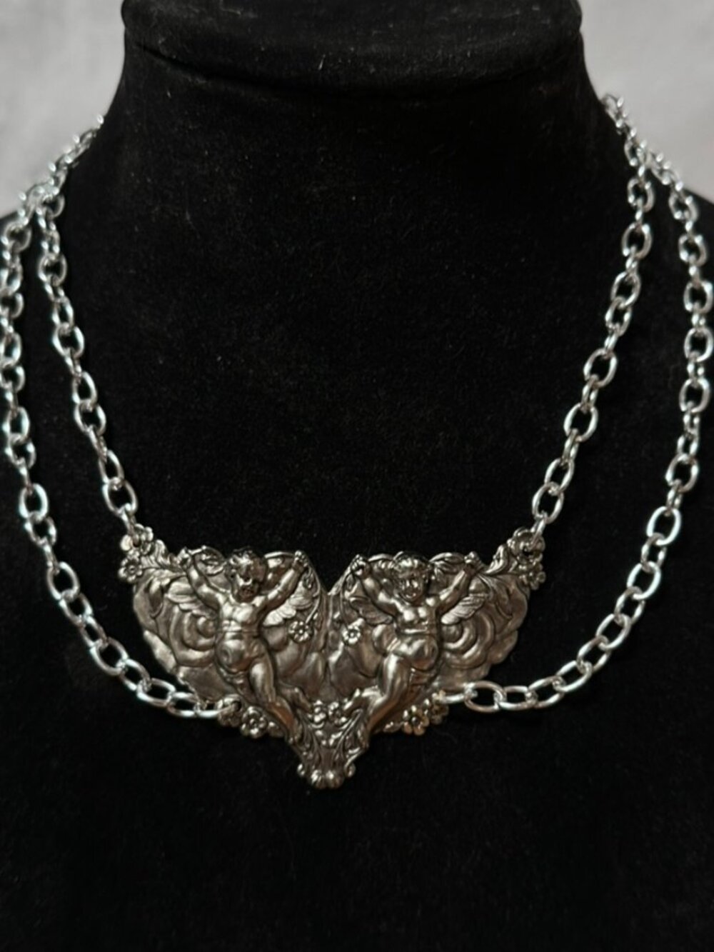 Cherub Angel Necklace Victorian Silver Repoussé Cupid Angels Choker - Picture 2 of 8